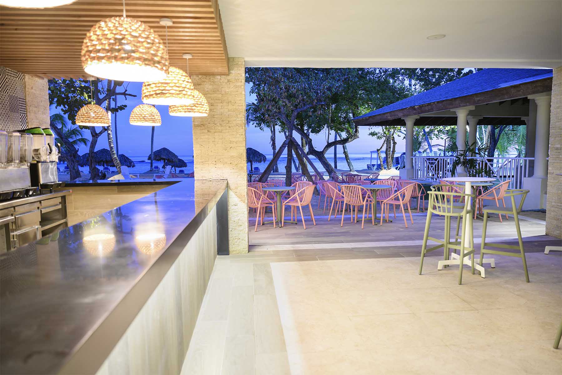 Main dining image Grand Bahia Principe El Portillo 4