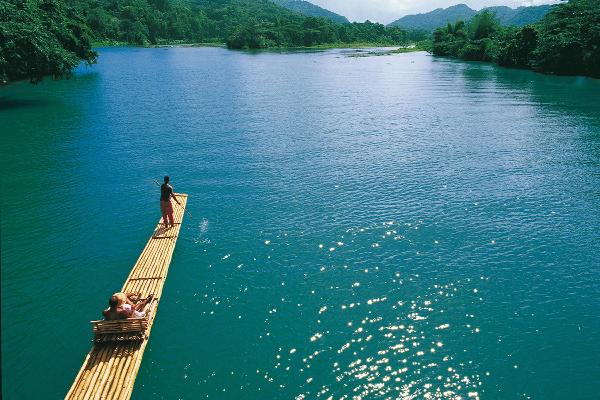 River rafting the Martha Brae at Jamaica