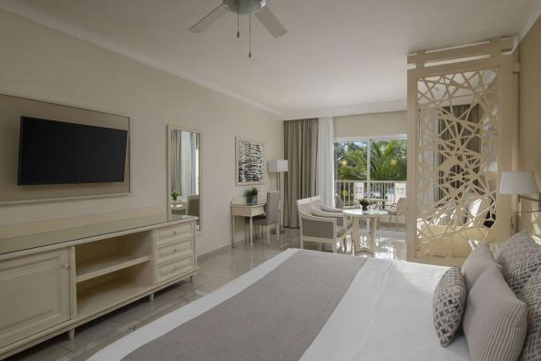 Junior Suite Deluxe Room at Luxury Bahia Principe Fantasia Don Pablo Collection 7