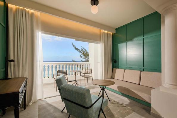 Junior Suite Premium Ocean Front